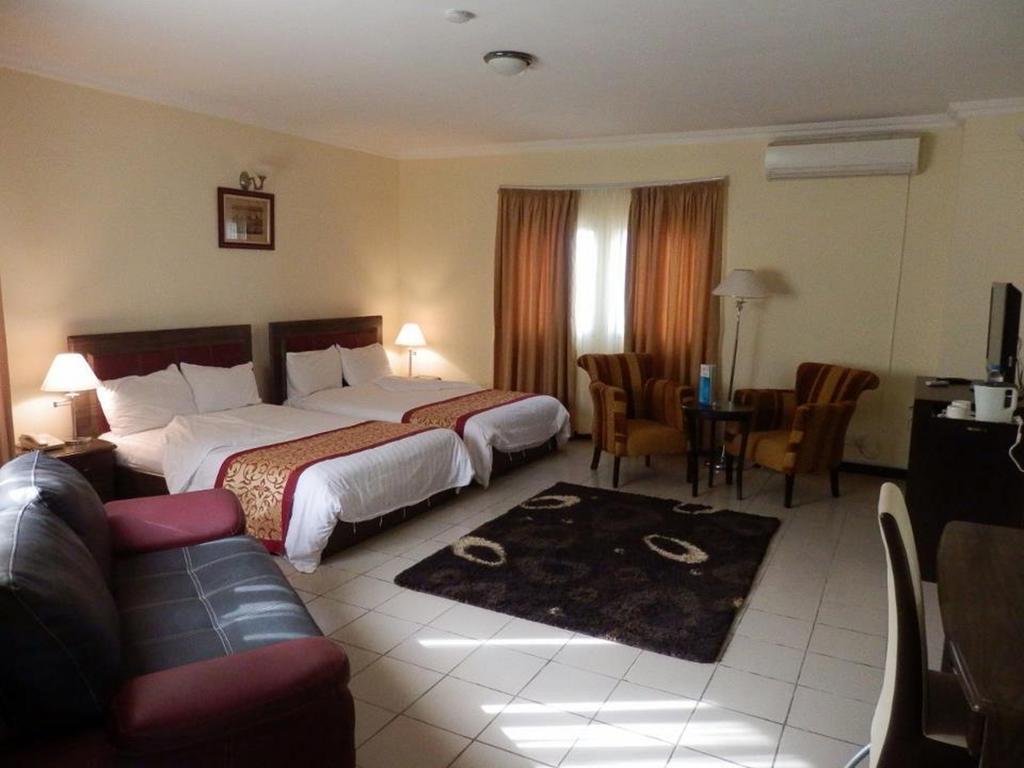 Blue Lodge Hotel Lagos Kamer foto